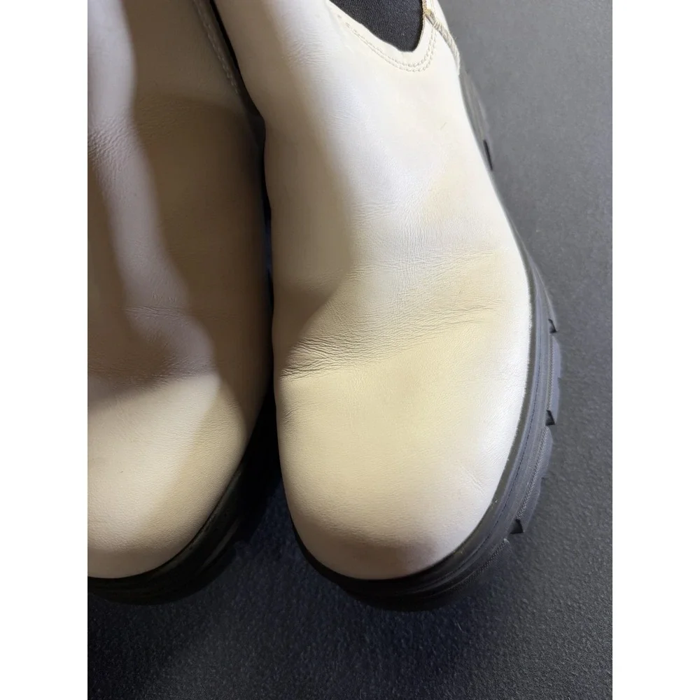 UGG Ashton Chelsea Waterproof Pull-on White Leather Women's Short Boots Sz 9